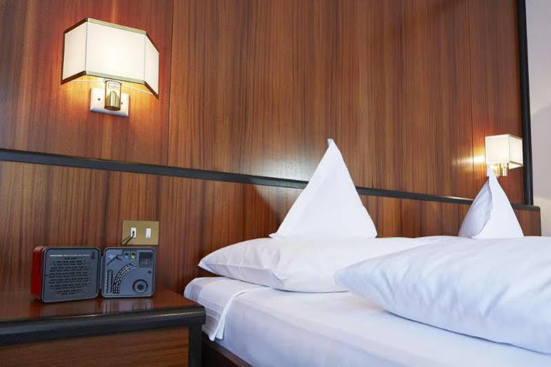Hotel Juliane เมราโน ภายนอก รูปภาพ